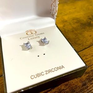 Brand new shiny ear studs